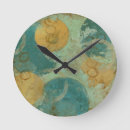 Search for blue and yellow clocks Pattern