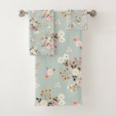 Search for pretty green bath towels Feminine