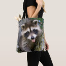 Search for selective focus bags Outdoors