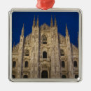 Search for evening christmas tree decorations Building