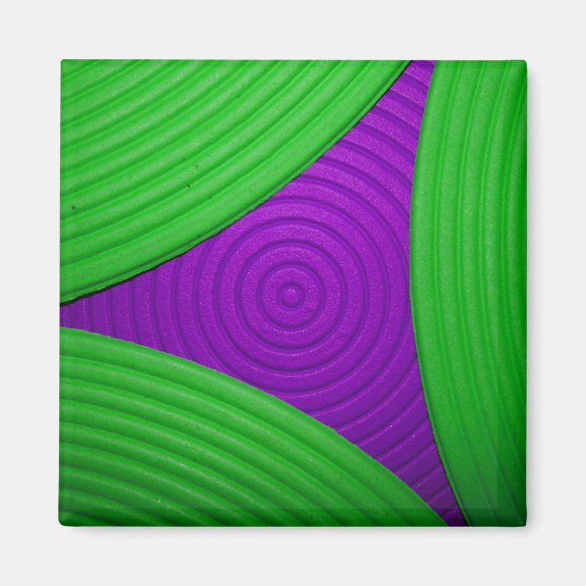 02 Green & Purple Triangle Magnet (Front)