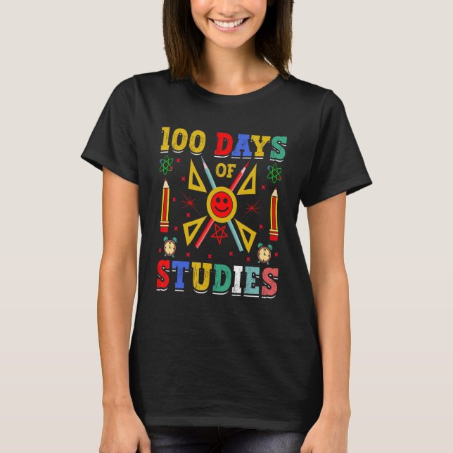 100 Days Of Studies School Kid Elementary Schooler T-Shirt (Front)