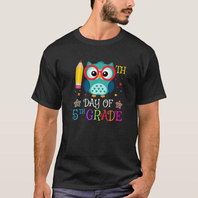 100th Day Of 5th Grade Owl Lover For Kids boys Leo T-Shirt (Front)