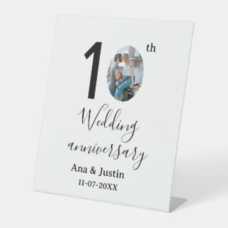 10th wedding anniversary name photo bold letter st pedestal sign