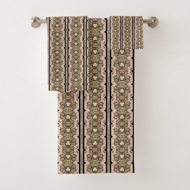 124: 1 of 3 Decorative Abstract pattern Bath Towel Set (Insitu)