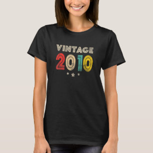 13 Year Old Gift Vintage 2010 Made In 2010 13th Bi T-Shirt