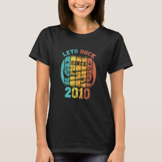 13th Birthday Vintage 2010 Retro 13 Years old Guit T-Shirt