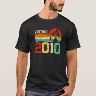 13th Birthday Vintage 2010 Retro Boy Girl 13 Year T-Shirt