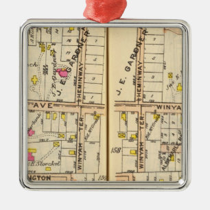 158159 New Rochelle Metal Tree Decoration