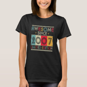 15 Year Old Awesome Since 2007 15th Birthday T-Shirt