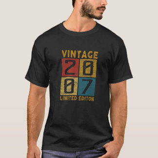 15Th Birthday Vintage 2007 Born In 2007 15 Yrs Old T-Shirt