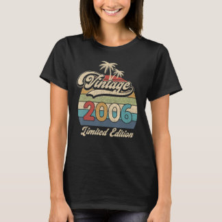 17 Years Old Vintage 2006 17th Birthday T-Shirt