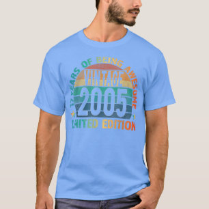 17th Birthday Gift Boys Vintage 2005 17 Years Old T-Shirt