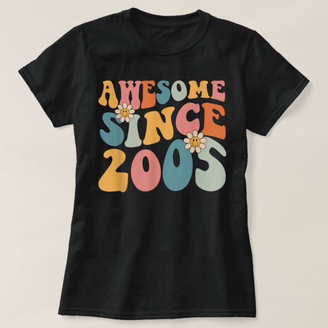 17th Birthday Gifts Awesome Since 2005 17 Years Ol T-Shirt (Design Front)