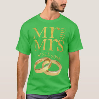 17th Wedding Anniversary Gift Mr & Mrs Since 2004  T-Shirt