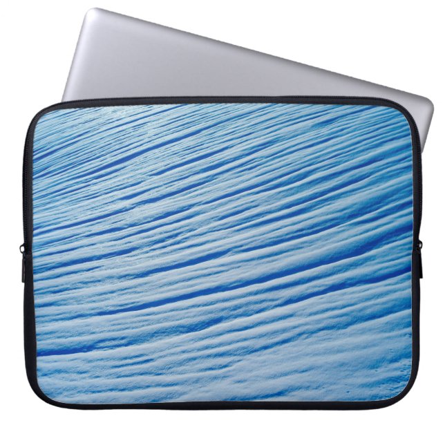 1800 route d'avoriaz laptop sleeve (Front)