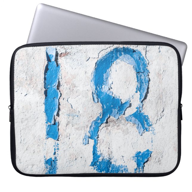 18 text on wall laptop sleeve (Front)