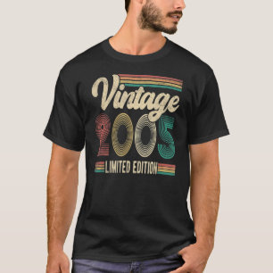 18 Year Old Boys Girls Vintage 2005 18th Birthday T-Shirt