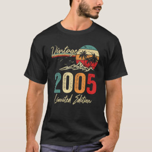 18 Year Old Gift Vintage 2005 18th Birthday T-Shirt