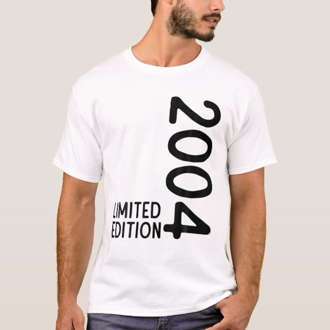 18Th Birthday Boy Girl 18 Years 2004 Funny Gift T-Shirt (Front)