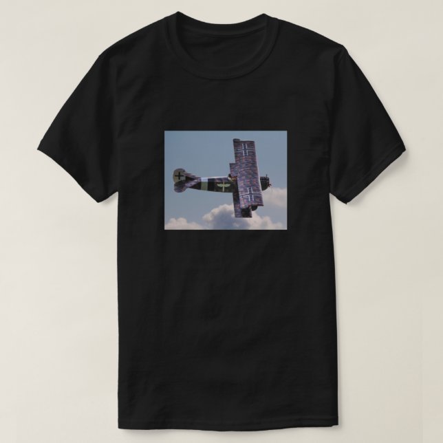 1917 Fokker D VII in Flight  Essential T-Shirt (Design Front)