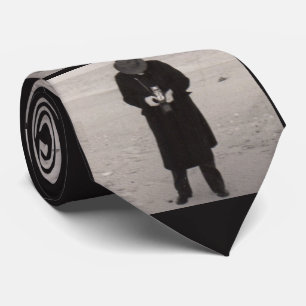 1940s photographer on the beach tie