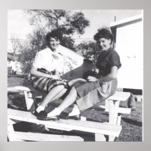 1950'S GIRLS FASHION POSTER PRINT