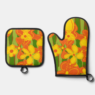 1970s Retro Orange Yellow Flowers Oven Mitt & Pot Holder Set