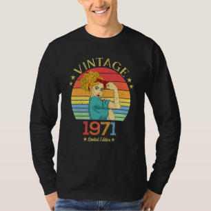 1971 Womens Vintage 1971 For Women Born In 1971 T-Shirt