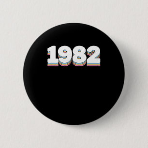 1982 3 6 CM ROUND BADGE
