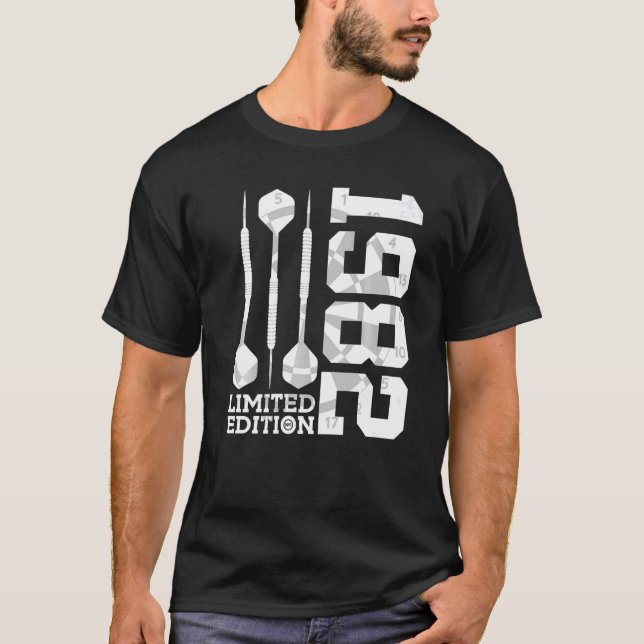 1982 DARTS 40TH BIRTHDAY T-Shirt (Front)