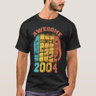 19th Birthday Vintage 2004 Retro 19 Years old Guit T-Shirt