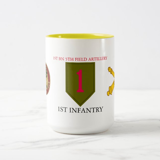 1ST BATTALION 5TH FIELD ARTILLERY 1ST INFANTRY MUG (Center)
