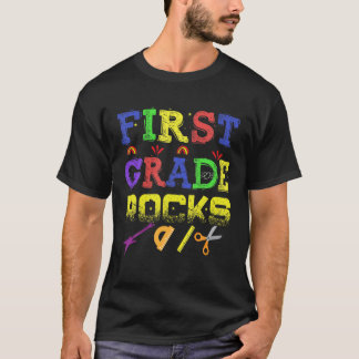 1St Day Of School 2022 1St Grade Rocks Back To Sch T-Shirt