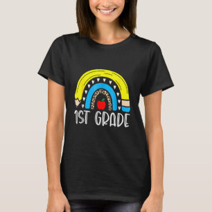 1st Grade Rainbow Kids Teachers Field Day 2022 Bac T-Shirt