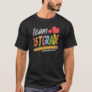 1st Grade Retro Teacher Team First Grade Squad Gir T-Shirt