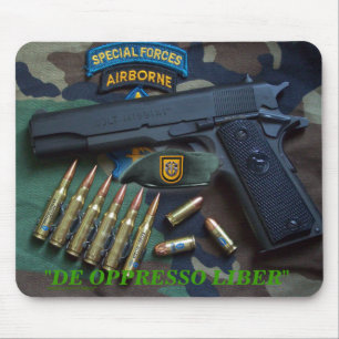 1st special forces fort lewis veteran  Mousepad