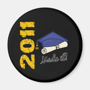 2011 Graduation Cap Magnet