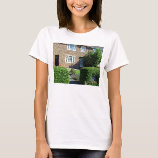20 Forthlin Road. Childhood home of Paul McCartney T-Shirt