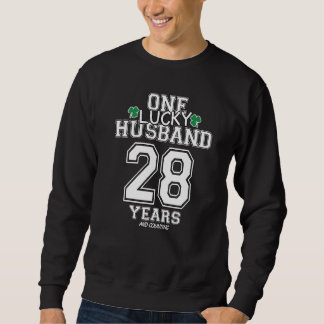 28 Years Lucky Husband Funny St Patrick's Day Anni Sweatshirt