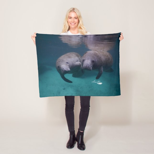 2 Manatee Friends fleece blanket (In Situ)