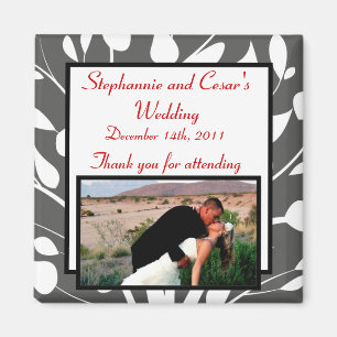 2"x2" Announcement Magnet Winter Grey/Red Tree