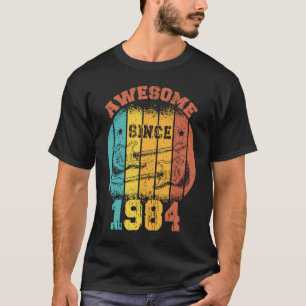39th Birthday Vintage 1984 Retro 39 Years old Guit T-Shirt