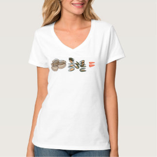 3 CLAMS 5 MUSSELS AND A TINY CHUNK OF FISH T-Shirt