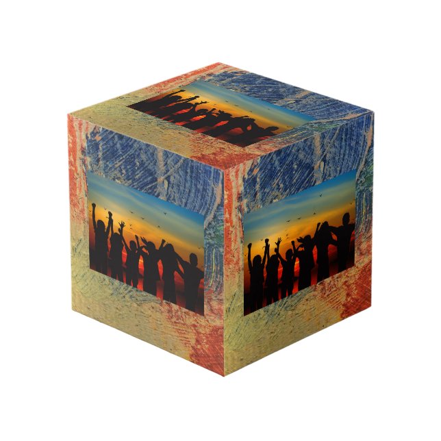 3 colours paint cube (Front Angled)