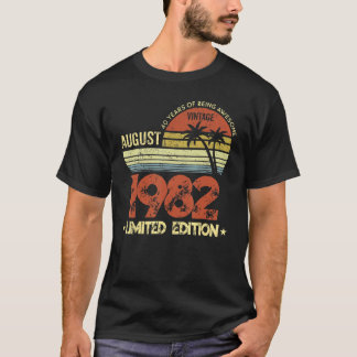 40 Year Old August 1982 40th Birthday T-Shirt