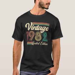 40 Year Old  Born In 1982 Vintage 40th Birthday Re T-Shirt