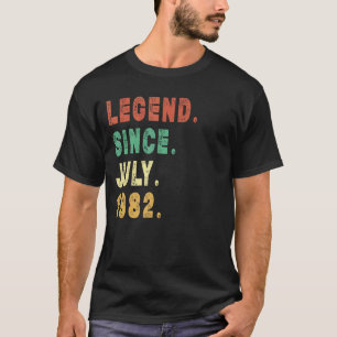 40 Year Old Legend Since July 1982 40th Birthday T-Shirt