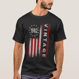 40 Year Old Vintage 1982 American Flag 40th Birth T-Shirt