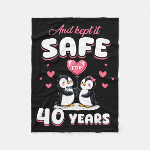 40 Years Wedding Anniversary Penguin Couples Match Fleece Blanket